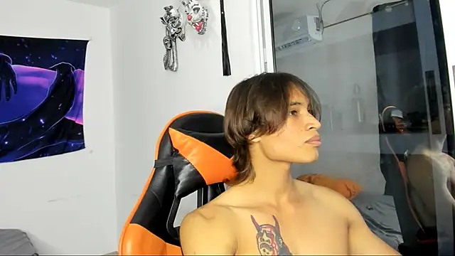 Snapshot of kenshi_roa chatting on 8, 10, 2025 kenshi roa online show from 8, 10, 2025