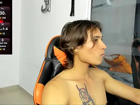 Snapshot of kenshi_roa chatting on 15, 10, 2025 kenshi roa online show from 15, 10, 2025