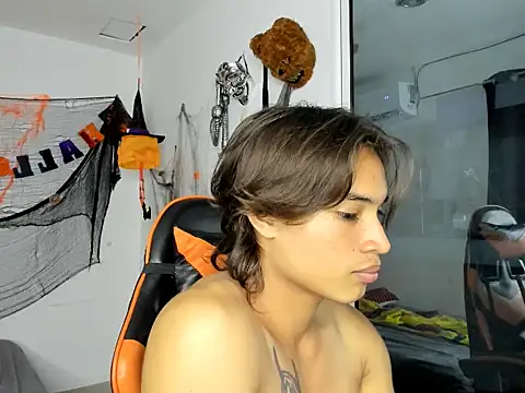 Snapshot of kenshi_roa chatting on 30, 10, 2025 kenshi roa online show from 30, 10, 2025