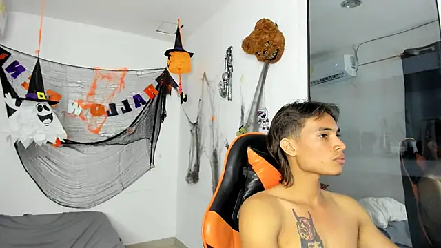 Snapshot of kenshi_roa chatting on 14, 11, 2025 kenshi roa online show from 14, 11, 2025