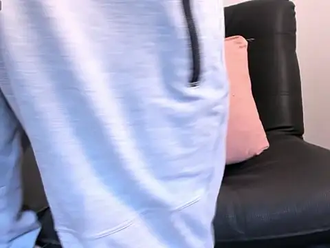 Snapshot of axel_davis_ chatting on 24, 11, 2025 axel davis online show from 24, 11, 2025