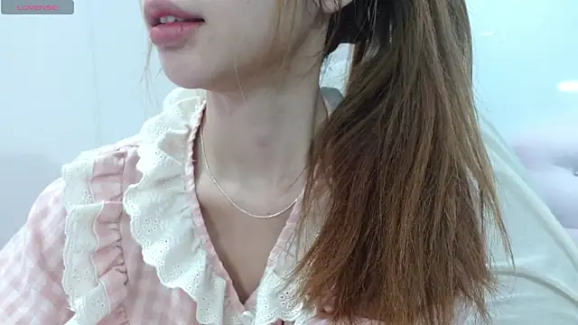 Snapshot of Alina_MissAsian chatting on 30, 10, 2025 Alina MissAsian online show from 30, 10, 2025