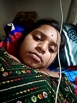 Snapshot of Hot_crety chatting on 3, 11, 2025 Hot crety online show from 3, 11, 2025