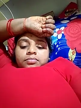 Snapshot of Hot_crety chatting on 5, 11, 2025 Hot crety online show from 5, 11, 2025