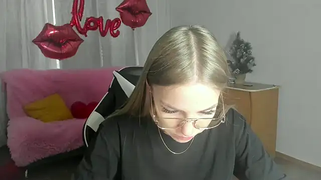 HitGyrl online show from 3, 3, 2026