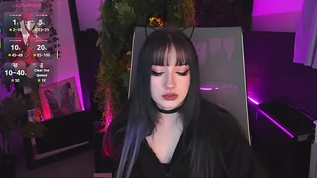 LiliLuna online show from 8, 2, 2026