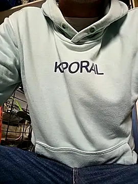 Snapshot of Jo27110 chatting on 29, 10, 2025 Jo27110 online show from 29, 10, 2025