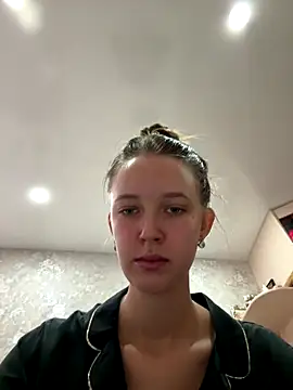 Snapshot of ElliRose chatting on 27, 10, 2025 ElliRose online show from 27, 10, 2025