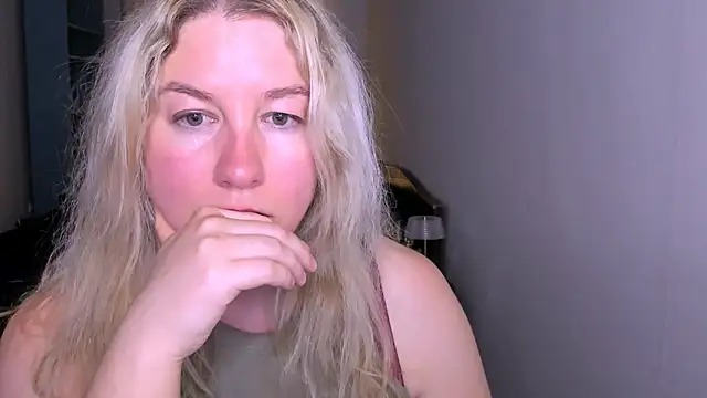 Snapshot of NancySanders chatting on 4, 7, 2026 NancySanders online show from 4, 7, 2026