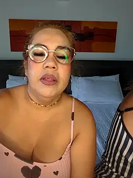 Snapshot of mature_women60 chatting on 22, 10, 2025 mature women60 online show from 22, 10, 2025