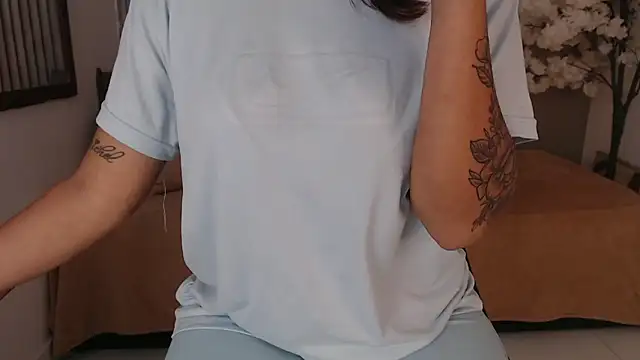 Michellee 20 online show from 9, 10, 2025