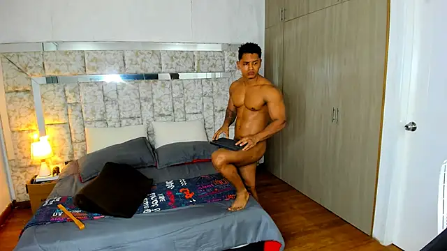 Snapshot of markustheroy333 chatting on 2, 11, 2025 markustheroy333 online show from 2, 11, 2025