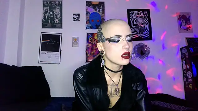 plutonbluemooon333 online show from 22, 10, 2025