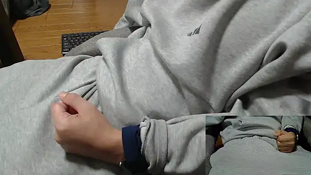 Snapshot of Yasu2000 chatting on 24, 11, 2025 Yasu2000 online show from 24, 11, 2025