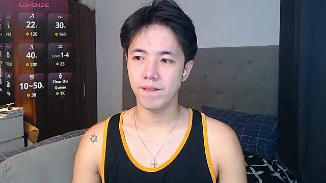 Snapshot of Addictiveboi chatting on 4, 10, 2025 Addictiveboi online show from 4, 10, 2025