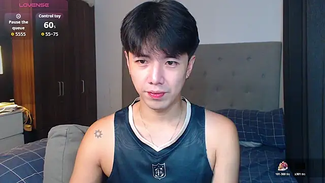 Snapshot of Addictiveboi chatting on 22, 10, 2025 Addictiveboi online show from 22, 10, 2025