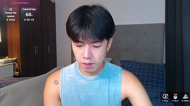 Snapshot of Addictiveboi chatting on 28, 10, 2025 Addictiveboi online show from 28, 10, 2025