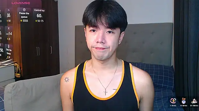 Snapshot of Addictiveboi chatting on 29, 10, 2025 Addictiveboi online show from 29, 10, 2025