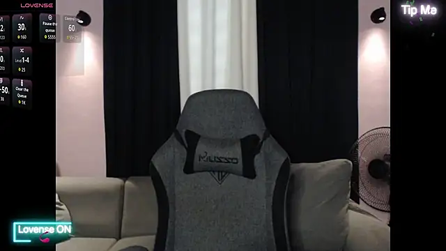 Snapshot of Addictiveboi chatting on 6, 11, 2025 Addictiveboi online show from 6, 11, 2025