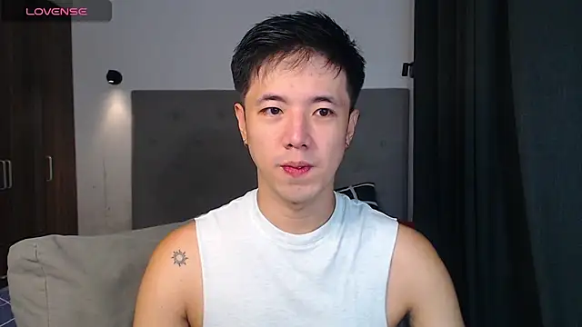 Snapshot of Addictiveboi chatting on 28, 11, 2025 Addictiveboi online show from 28, 11, 2025