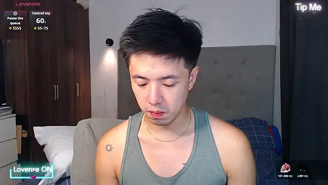 Snapshot of Addictiveboi chatting on 22, 12, 2025 Addictiveboi online show from 22, 12, 2025