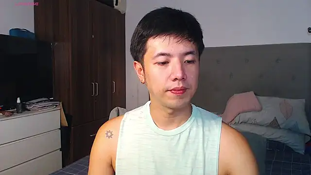 Snapshot of Addictiveboi chatting on 15, 1, 2026 Addictiveboi online show from 15, 1, 2026