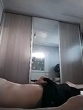 Snapshot of 12dery chatting on 15, 10, 2025 12dery online show from 15, 10, 2025