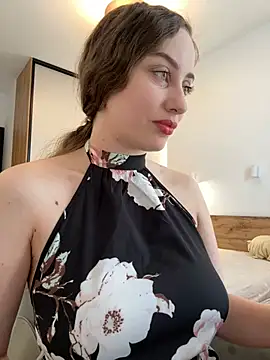 Snapshot of Maribelle_Vinnie chatting on 23, 4, 2026 Maribelle Vinnie online show from 23, 4, 2026