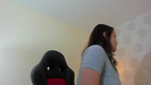 GIANAMILLER6 online show from 7, 4, 2026