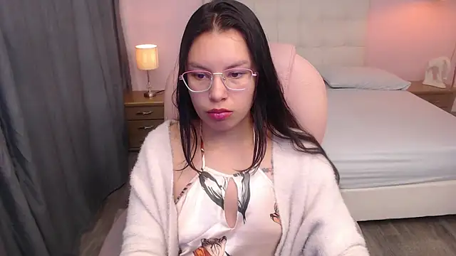 Cherry summer online show from 21, 10, 2025
