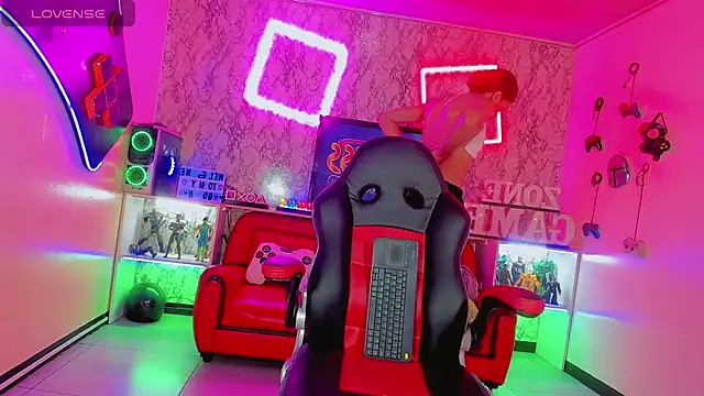 Madison Mujica online show from 24, 9, 2025