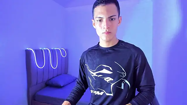 Snapshot of Matiius18 chatting on 16, 6, 2026 Matiius18 online show from 16, 6, 2026