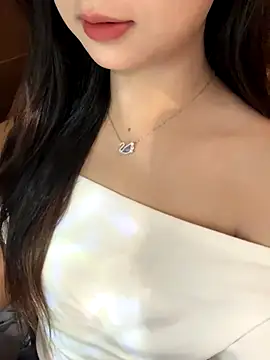 Snapshot of Nana_kute20 chatting on 27, 11, 2025 Nana kute20 online show from 27, 11, 2025