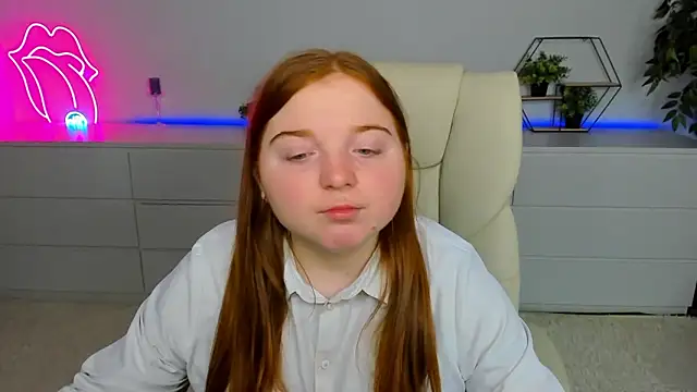 Snapshot of KattyRose8 chatting on 22, 9, 2025 KattyRose8 online show from 22, 9, 2025