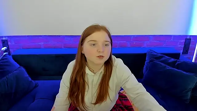 Snapshot of KattyRose8 chatting on 15, 10, 2025 KattyRose8 online show from 15, 10, 2025