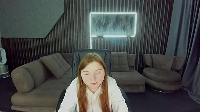 Snapshot of KattyRose8 chatting on 11, 11, 2025 KattyRose8 online show from 11, 11, 2025