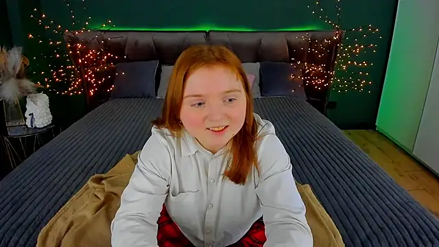 Snapshot of KattyRose8 chatting on 30, 11, 2025 KattyRose8 online show from 30, 11, 2025