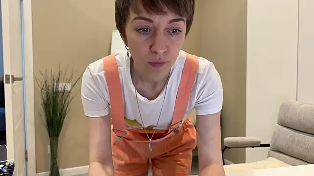 daniellia  online show from 10, 1, 2026