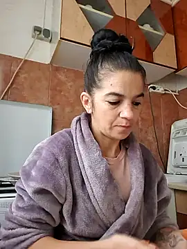 alinaalinutzq online show from 18, 10, 2025