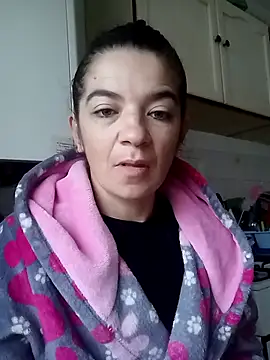 alinaalinutzq online show from 23, 11, 2025