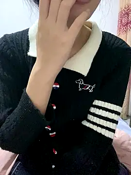 MengMeng0515 online show from 24, 11, 2025