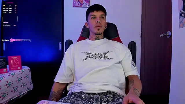 Snapshot of Savajelust chatting on 27, 9, 2025 Savajelust online show from 27, 9, 2025