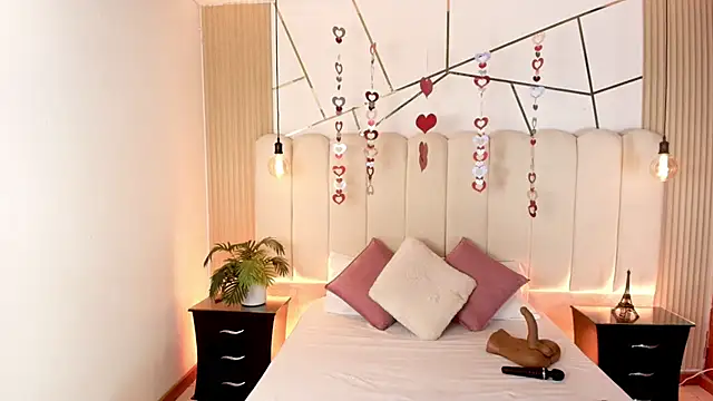 Snapshot of candyclair1 chatting on 16, 2, 2026 candyclair1 online show from 16, 2, 2026