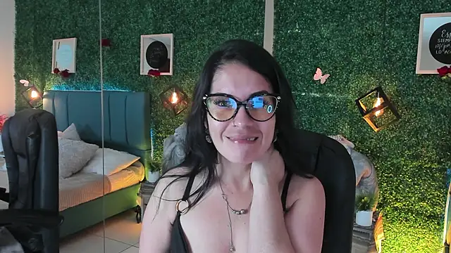 Linagh  online show from 2, 2, 2026