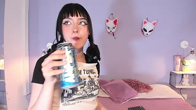 Snapshot of Zoe_Lynch_ chatting on 12, 9, 2025 Zoe Lynch online show from 12, 9, 2025