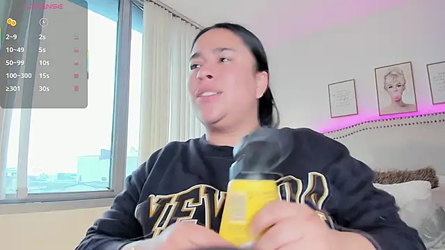 Zoey thompson online show from 5, 3, 2026