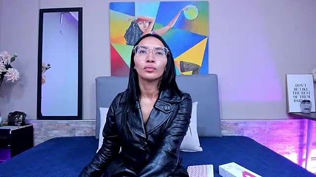 Snapshot of lucyy_liiuu chatting on 10, 9, 2025 lucyy liiuu online show from 10, 9, 2025