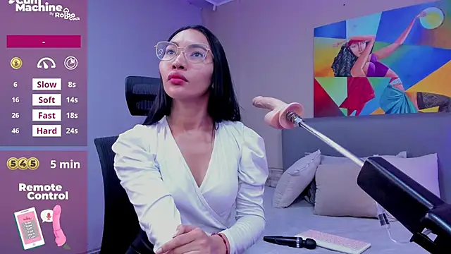 Snapshot of lucyy_liiuu chatting on 28, 9, 2025 lucyy liiuu online show from 28, 9, 2025