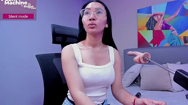 Snapshot of lucyy_liiuu chatting on 29, 9, 2025 lucyy liiuu online show from 29, 9, 2025