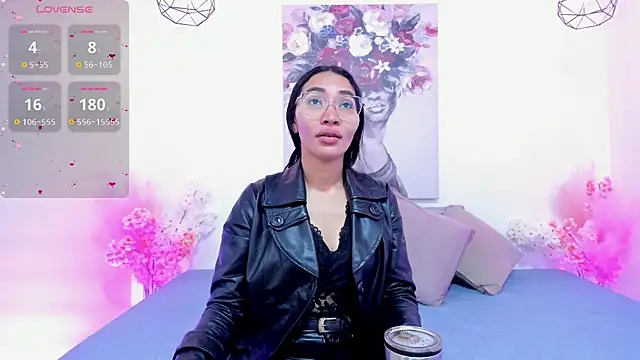 Snapshot of lucyy_liiuu chatting on 7, 11, 2025 lucyy liiuu online show from 7, 11, 2025